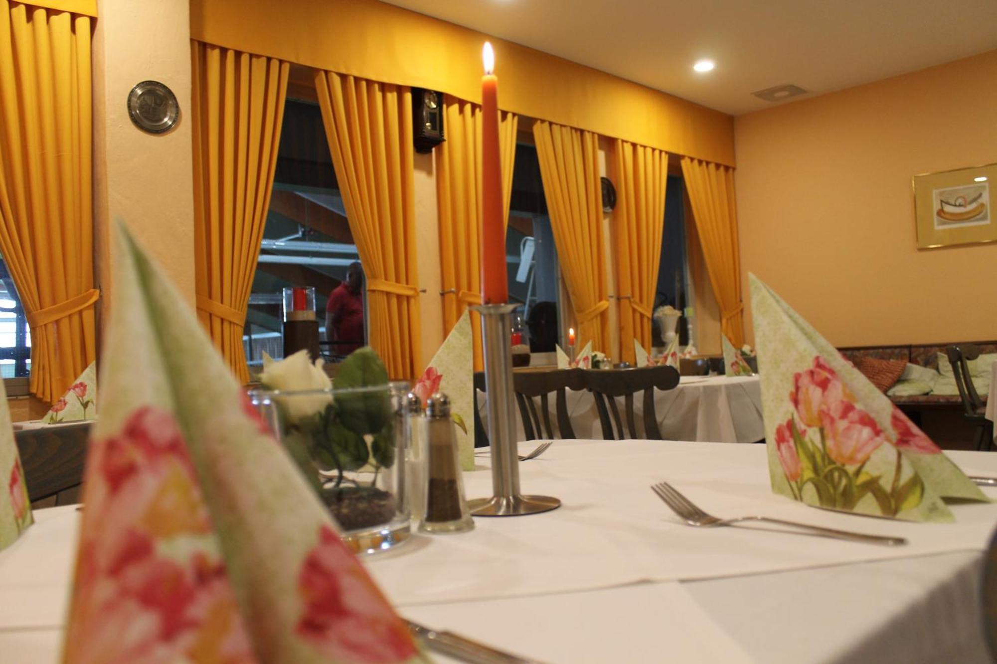 Toto'S Gasthaus Hattingen Esterno foto